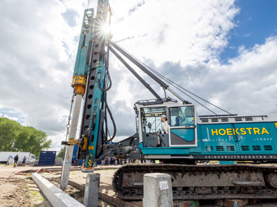 Eerste paal geslagen IKC Middelsee Leeuwarden