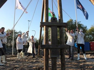 Eerste paal voor uitzonderlijk bouwproject in Friesland