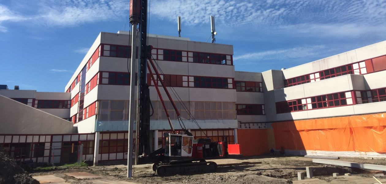 Feestelijke eerste paal bij Stenden University in Leeuwarden