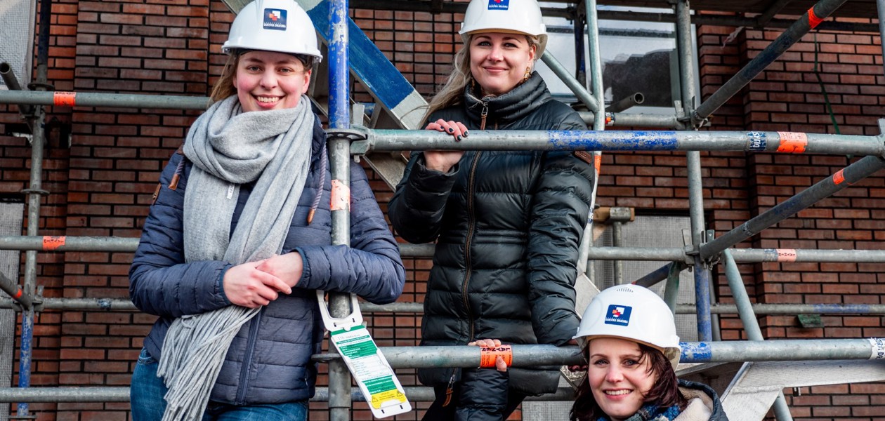 Internationale Vrouwendag, ook bij Bouwgroep Dijkstra Draisma! Maak kennis met (bouwvrouwen) Sytske, Marijke en Angela