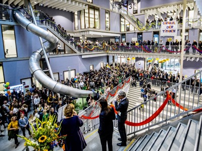 Fantastische opening nieuw schoolgebouw Hyperion Lyceum