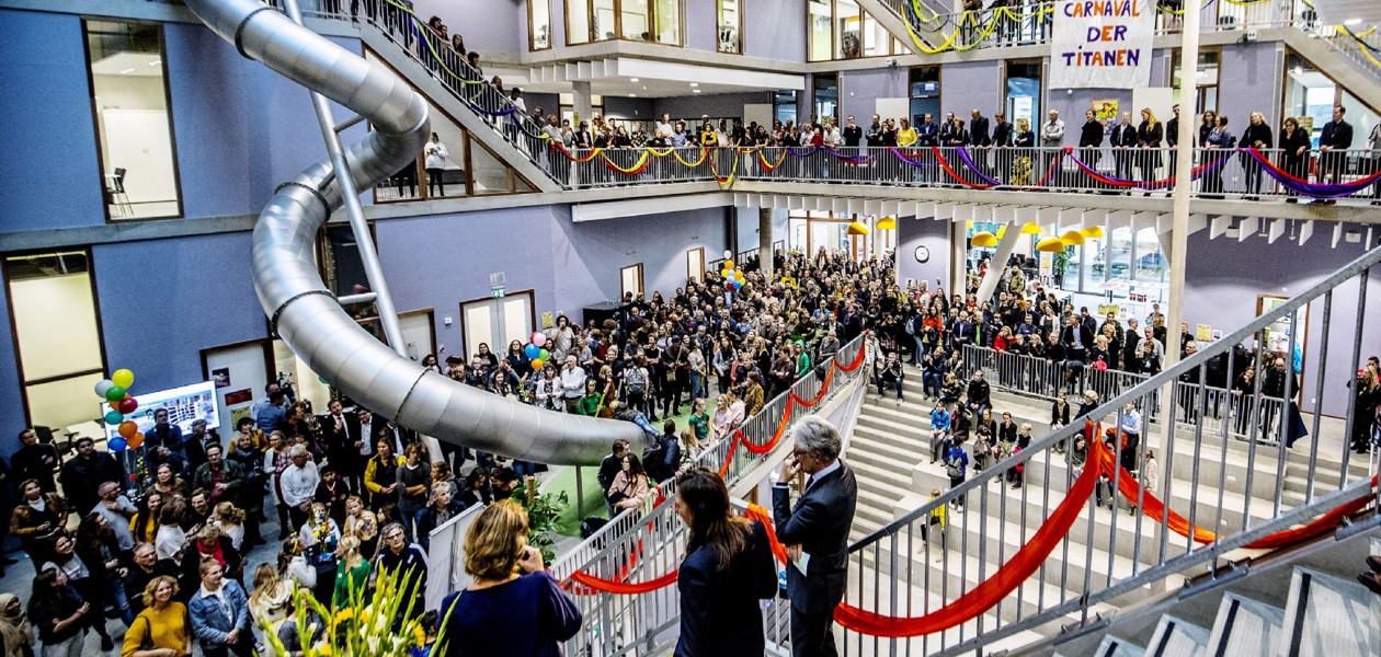 Fantastische opening nieuw schoolgebouw Hyperion Lyceum