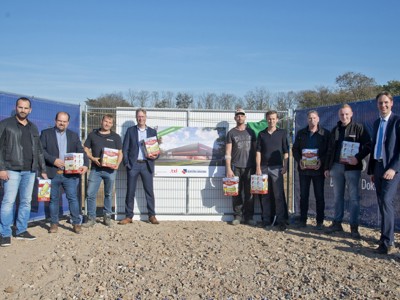 Feestelijke start bouw gasloos en zeer duurzaam sportcomplex Texel