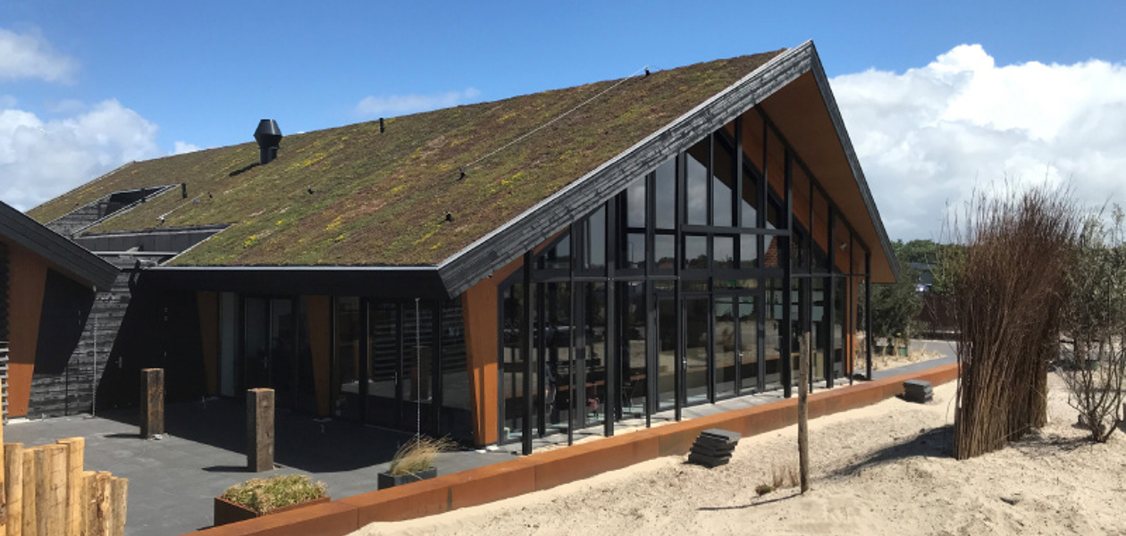 Nieuw Centrumgebouw Qurios Ameland opgeleverd