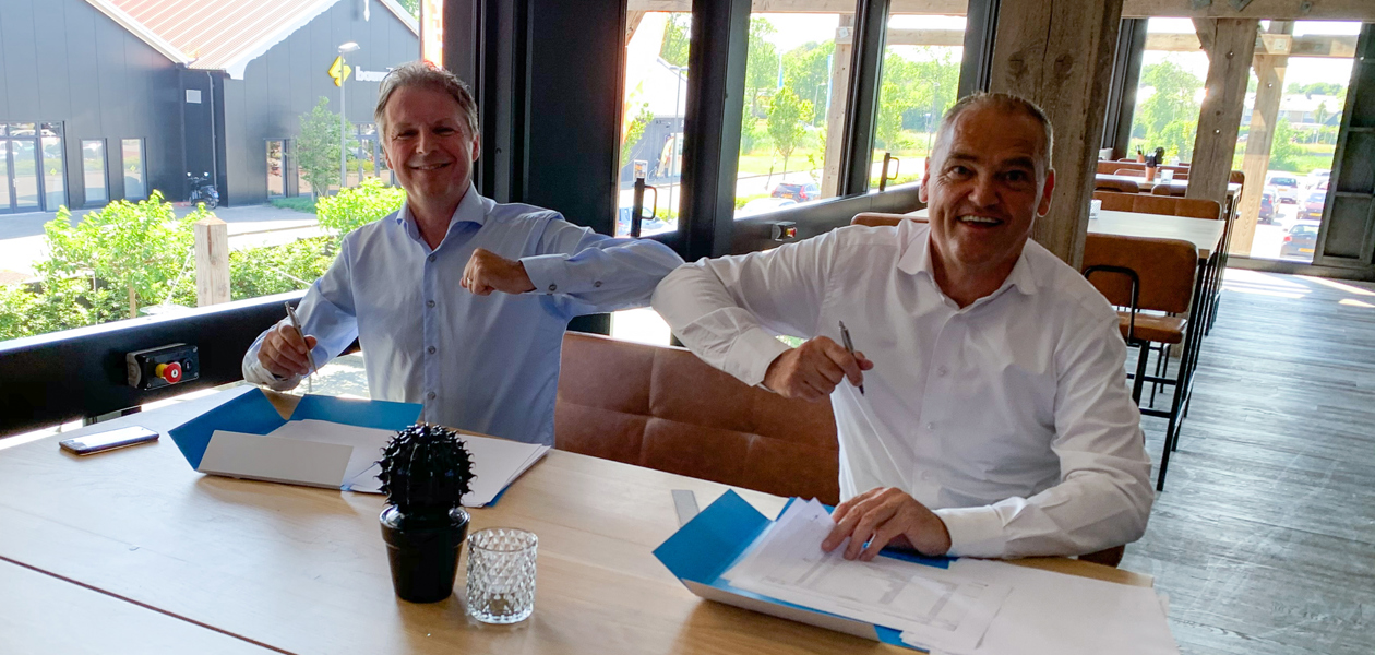 Contractondertekening Lefier en Bouwgroep Dijkstra Draisma voor nieuwbouw 136 appartementen Groningen