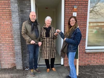 Sleuteloverdracht van laatste huurwoning project in Opwierde-Zuid