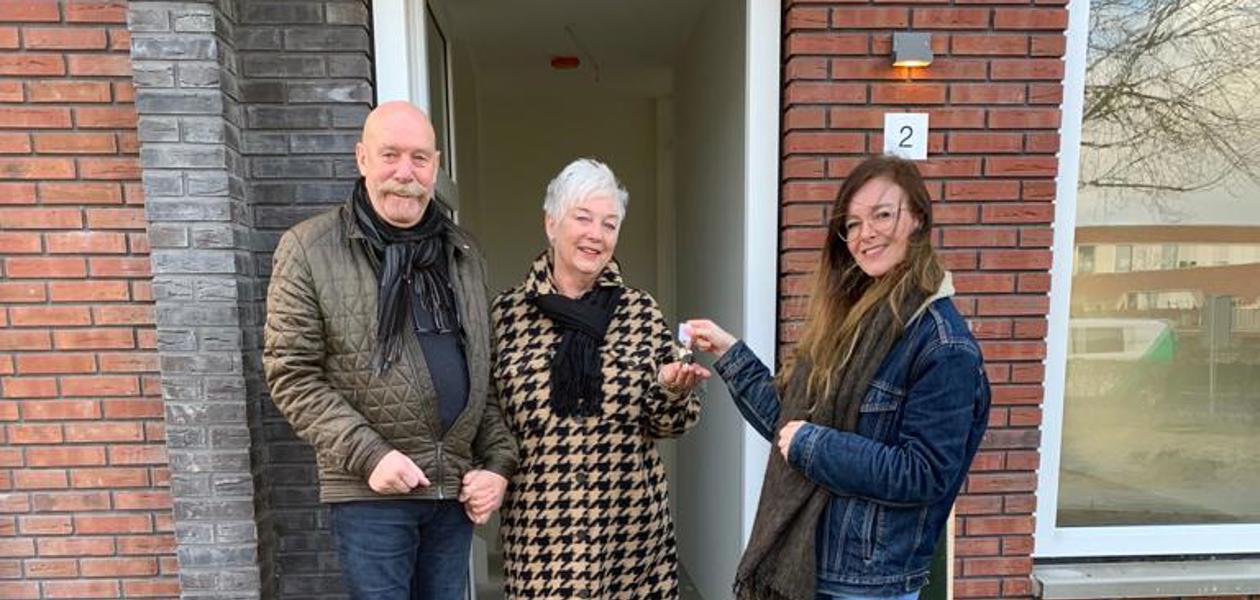 Sleuteloverdracht van laatste huurwoning project in Opwierde-Zuid