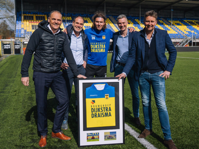 En dat is dertien: Bouwgroep Dijkstra Draisma langer hoofdsponsor van SC Cambuur