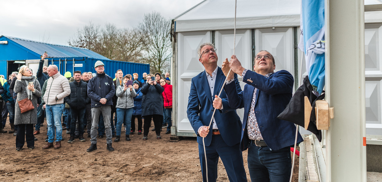 Hoogste punt bereikt bouw gezamenlijk pand gemeente Westerkwartier en Novatec